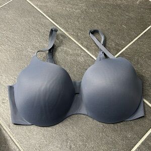 EUC Victoria’s Secret bra